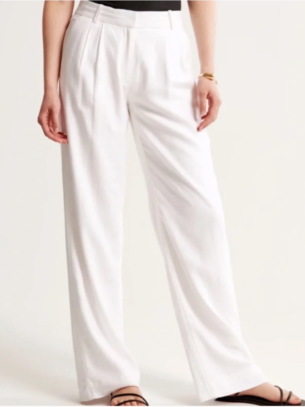 Abercrombie and Fitch White Trousers Size Small Short Length